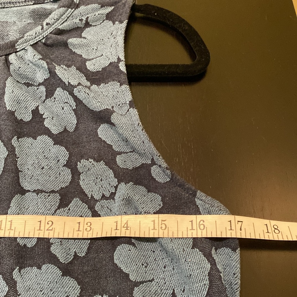 Banana Republic Blue Print Tank Top Small - Picture 5 of 6